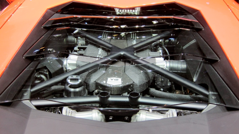 Illustration for article titled Lamborghini Aventador, live and in the orange metallic flesh